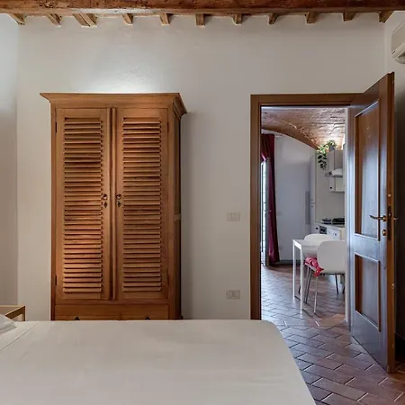 Ponte Vecchio Apartment