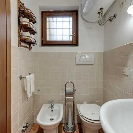 Ponte Vecchio Apartment *